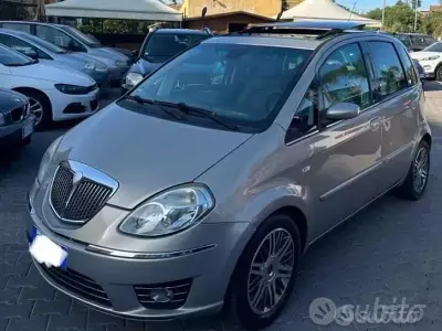 Usata Lancia Musa 90 CV (66 kW) 2010 Monovolume