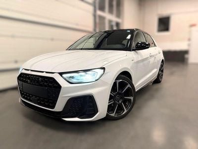 Bianco metallizzato Usata 2025 Audi A1 Black Edition Berlina | 26.400 € (Ottimo prezzo)