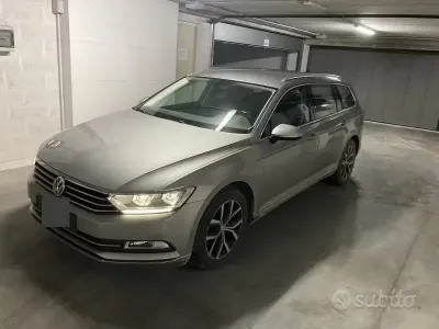 Usata VW Passat 150 CV (110 kW) 2016 Grigio Station wagon