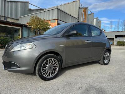 usata Lancia Ypsilon 1.2 69 CV 5 porte Gold