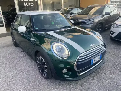 Usata Mini Cooper D Countryman 111 CV (81 kW) 2015 Verde SUV