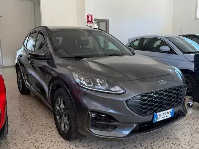 Usata Ford Kuga ST-Line 120 CV (88 kW) 2024 Grigio SUV