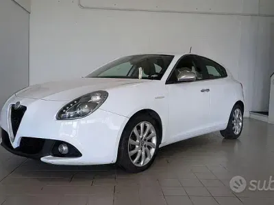 Usata Alfa Romeo Giulietta Super 120 CV (88 kW) 2016 Utilitaria