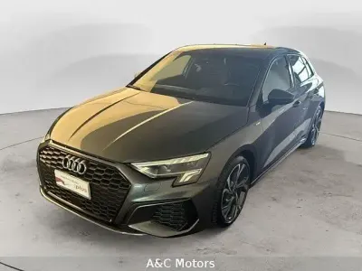 Usata Audi A3 S-Line 116 CV (85 kW) 2023 Grigio daytona perla Berlina