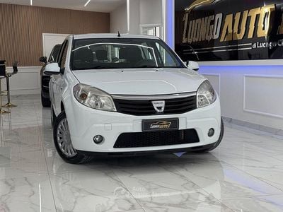 Usata Dacia Sandero 72 CV (52 kW) 2009 Bianco Berlina