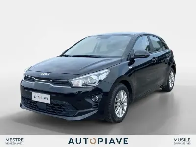 Käytetty Kia Rio Style 82 HP (60 kW) 2022 Musta Viistoperä