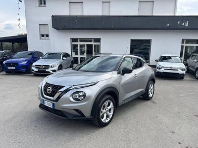 Usata Nissan Juke Acenta 117 CV (86 kW) 2020 Grigio SUV
