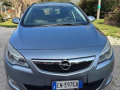 Usata Opel Astra 2012 Grigio Station wagon