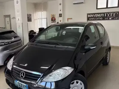 Usata Mercedes A180 Elegance 109 CV (80 kW) 2007 Nero Berlina