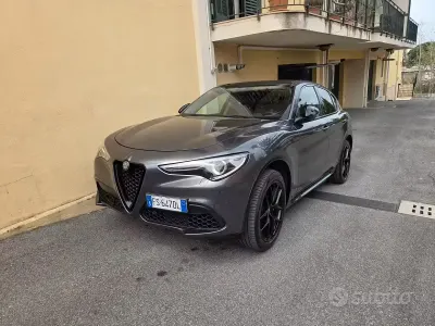 Usata Alfa Romeo Stelvio Executive 280 CV (205 kW) 2018 Grigio SUV