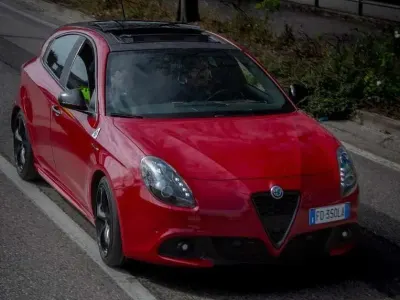 Usata Alfa Romeo Giulietta Quadrifoglio Verde 241 CV (177 kW) 2016 Utilitaria