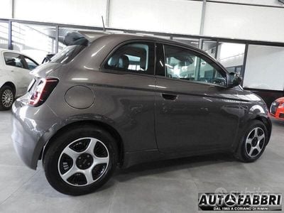 Usata Fiat 500e Passion 42 kW (58 CV) 2021 Grigio Berlina