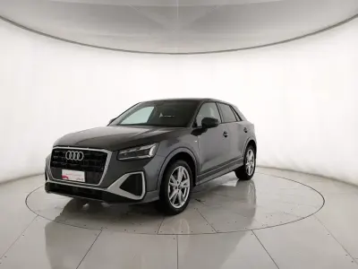 Begagnad Audi Q2 S-Line 150 HK (110 kW) 2025 Grå SUV
