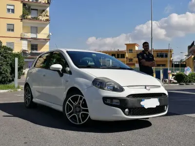 Usata Fiat Punto Evo Sport 135 CV (99 kW) 2011 Utilitaria