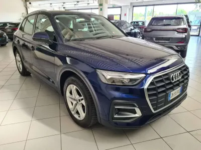 Usata Audi Q5 Business 163 CV (119 kW) 2023 Blu/azzurro SUV
