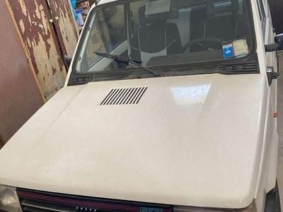 Usata Fiat 750 34 CV (25 kW) 1993 Bianco Berlina