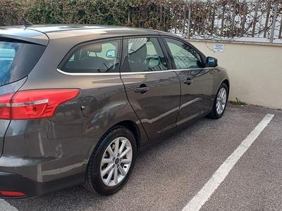 Usata Ford Focus 120 CV (88 kW) 2015 Grigio Station wagon