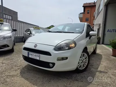 Usata Fiat Punto 75 CV (55 kW) 2014 Bianco Utilitaria