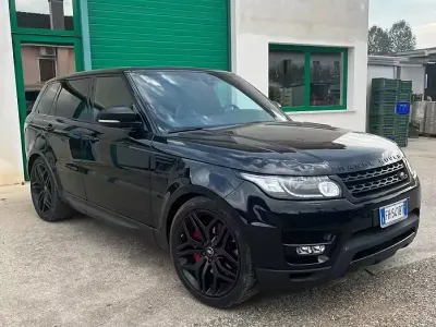 Käytetty Land Rover Range Rover Sport HSE Dynamic 249 HP (183 kW) 2018 Musta Katumaasturi