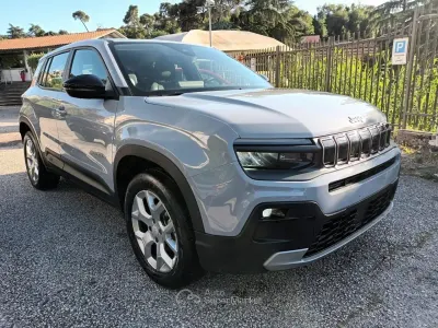 Usata Jeep Avenger Altitude 101 CV (74 kW) 2025 Gray SUV
