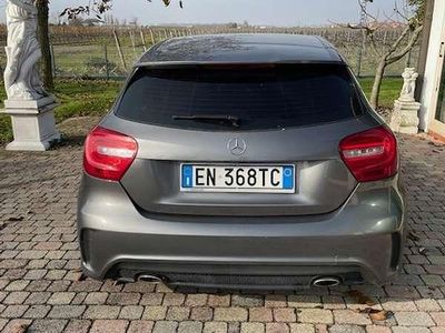 Usata Mercedes 180 Premium 73 CV (53 kW) 2012 Grigio Berlina