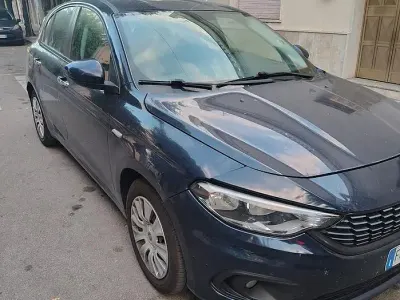 Usata Fiat Tipo 95 CV (69 kW) 2017 Blu Berlina