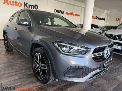 Usata Mercedes GLA250 160 CV (117 kW) 2022 Grigio scuro SUV