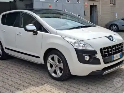 Usata Peugeot 3008 Allure 156 CV (114 kW) 2011 Bianco perla Station wagon