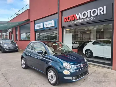 Begagnad Fiat 500 Lounge 69 HK (50 kW) 2018 Blå Sedan