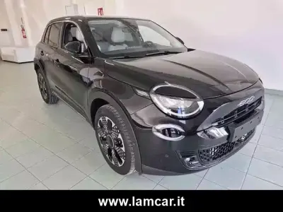 Usata Fiat 600 La Prima 101 CV (74 kW) 2025 Nero SUV