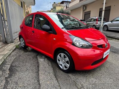 Usata Toyota Aygo 67 CV (49 kW) 2008 Verde Utilitaria