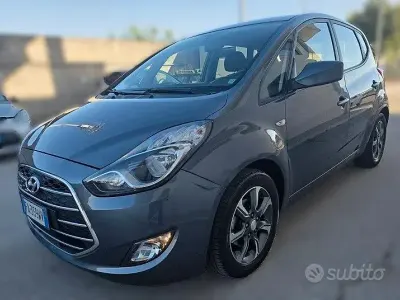 Usata Hyundai ix20 Comfort 90 CV (66 kW) 2015 Grigio Utilitaria