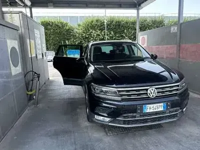 Usata VW Tiguan R-line 163 CV (119 kW) 2018 SUV