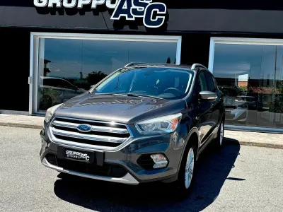Usata Ford Kuga Titanium S 150 CV (110 kW) 2017 Grigio SUV