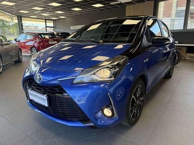 Usata Toyota Yaris Hybrid Edition 73 CV (53 kW) 2017 Blu/azzurro Berlina
