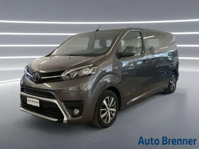 Usata Toyota Proace Comfort 100 kW (136 CV) 2022 Grigio Monovolume