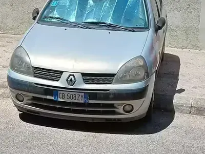 Brugt Renault Clio II 75 HK (55 kW) 2002 Grå Sedan