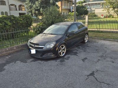 Opel Astra GTC