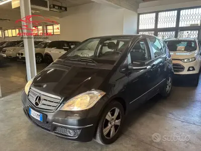 Usata Mercedes A160 95 CV (69 kW) 2012 Nero Utilitaria