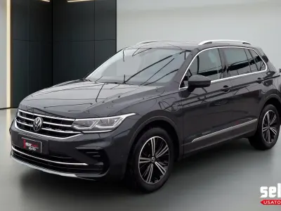 Usata VW Tiguan Elegance 150 CV (110 kW) 2023 Grigio urano SUV