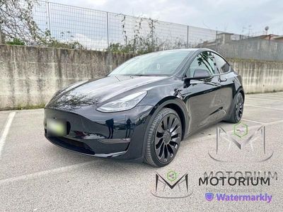 Viola Usata 2022 Tesla Model Y Performance SUV | 38.200 € (Buon prezzo)