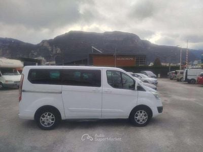 Nuova Ford Tourneo Custom 155 CV (114 kW) 2026 Bianco Furgone