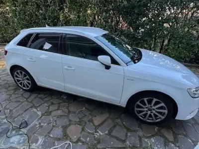 Usado Audi A3 Business 110 CV (80 kW) 2018 Blanco Berlina