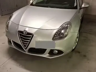 Usata Alfa Romeo Giulietta 105 CV (77 kW) 2015 Grigio Utilitaria