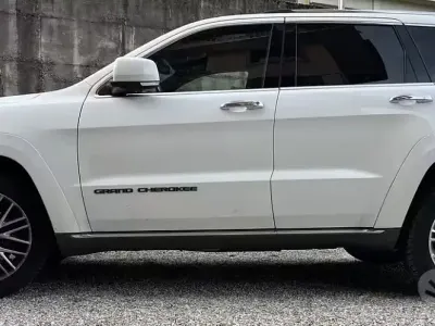 Usata Jeep Grand Cherokee Summit 250 CV (183 kW) 2017 Bianco SUV