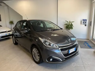 Begagnad Peugeot 208