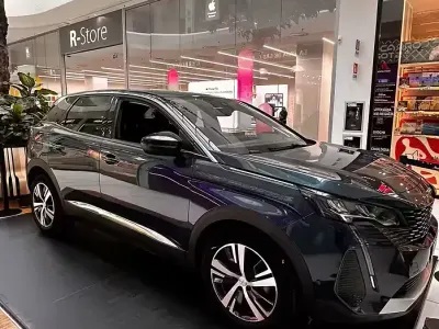 Usata Peugeot 3008 GT 131 CV (96 kW) 2022 Bluazzurro SUV