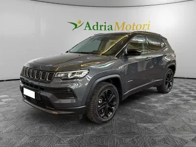 Usata Jeep Compass Trailhawk 241 CV (177 kW) 2022 Grigio scuro SUV