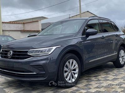 Usata VW Tiguan Life 150 CV (110 kW) 2022 Grigio SUV
