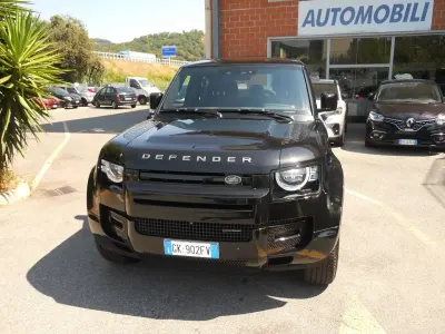 Usata Land Rover Defender SE Dynamic 200 CV (147 kW) 2022 Nero SUV